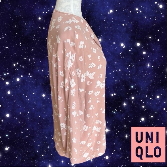 Uniqlo Light Pink Floral Top - Picture 4 of 12